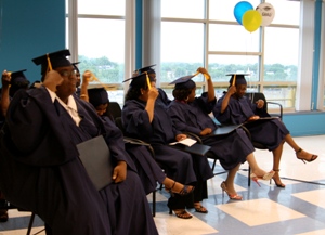 newsletter graduation 2009 170.jpg